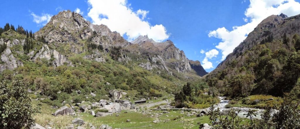 deo tibba base camp trek manali